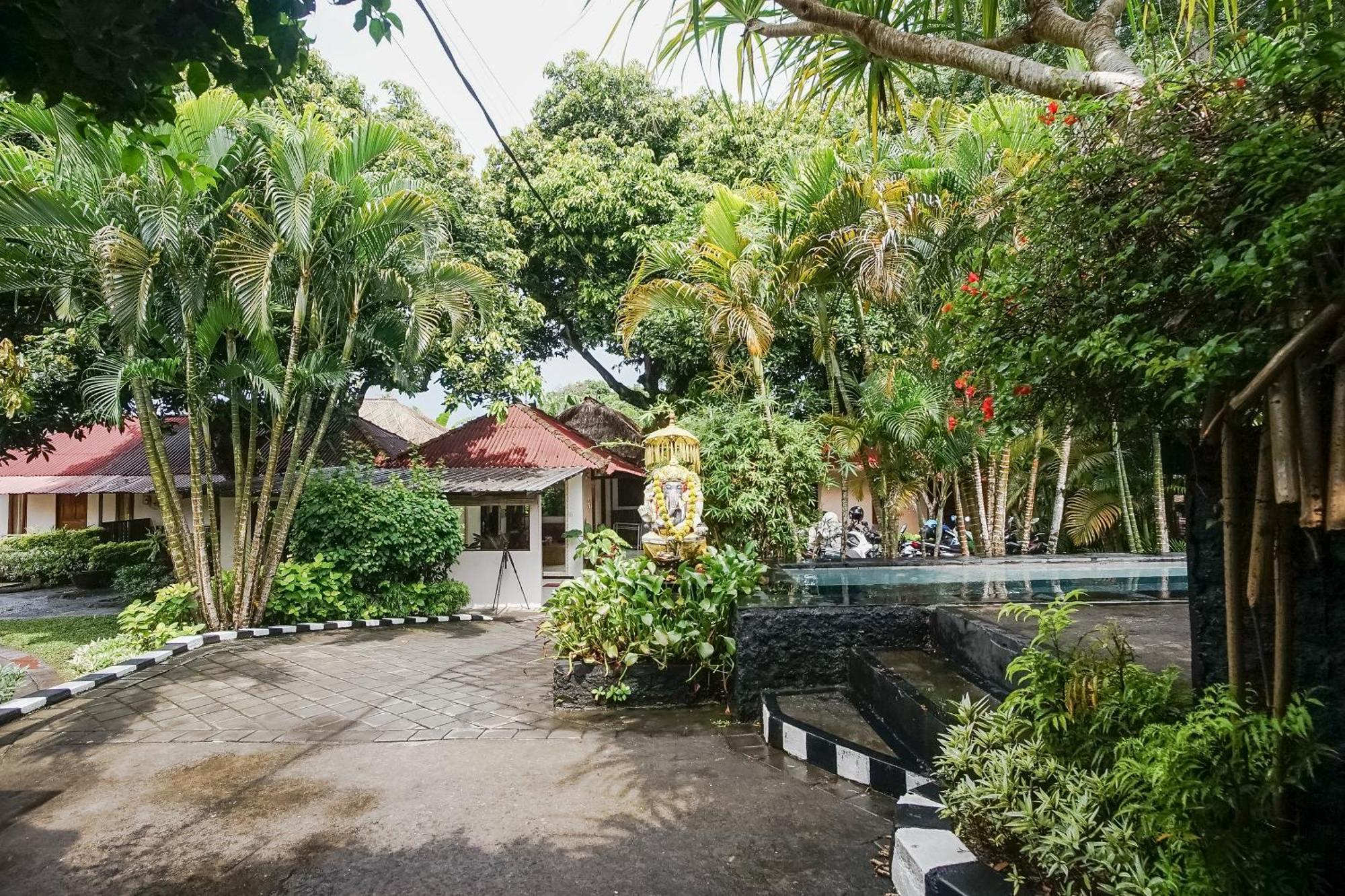 Hotel Kampung 168 Jimbaran Exterior foto